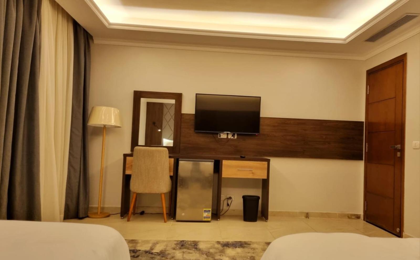 Grand Plaza Sheikh Zayed Hotel Kafr Abu 'umaydah Bagian luar foto