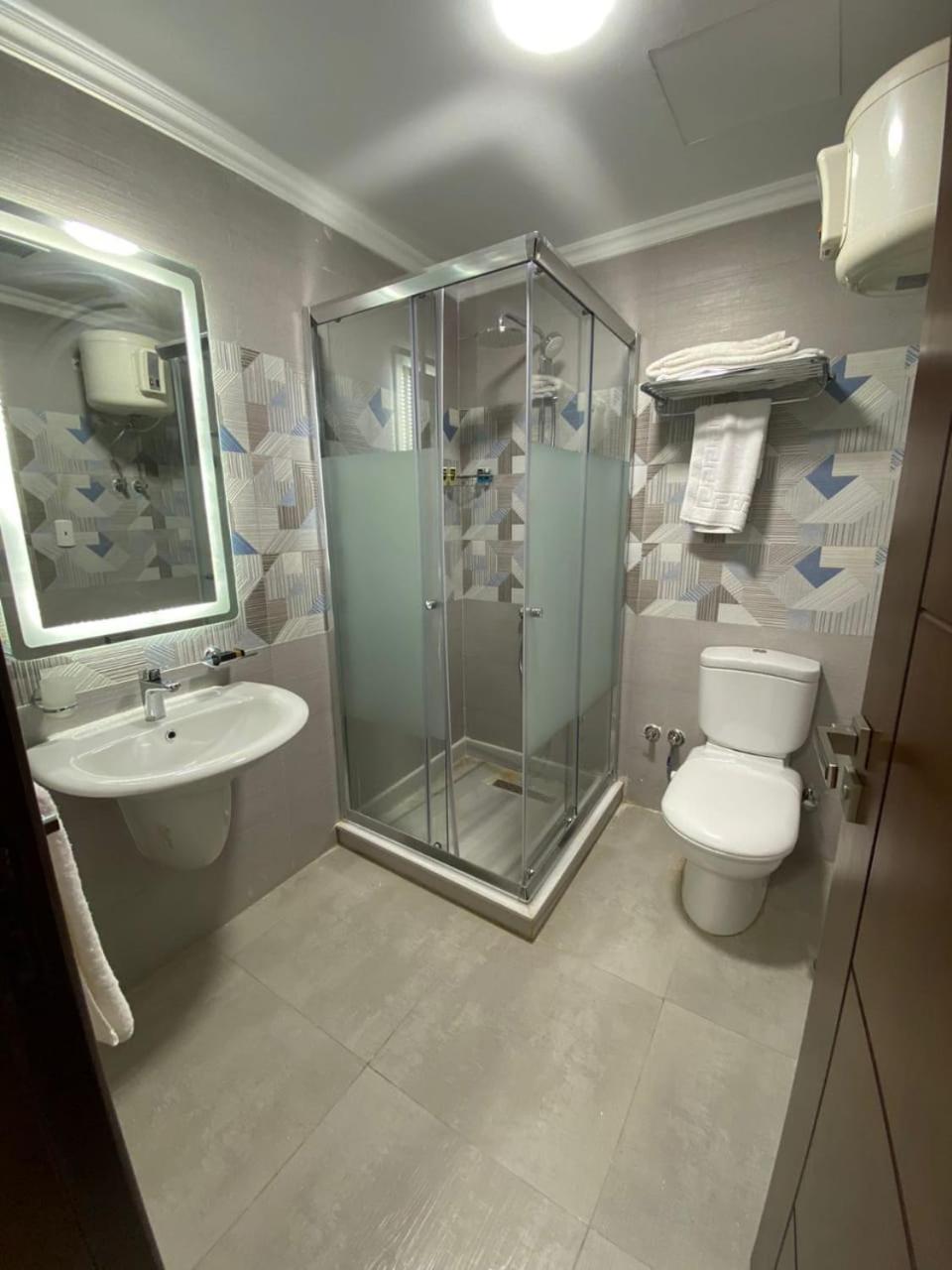 Grand Plaza Sheikh Zayed Hotel Kafr Abu 'umaydah Bagian luar foto